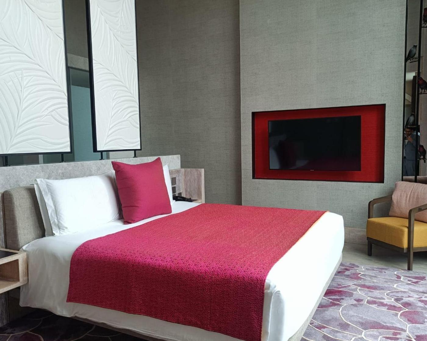 Taj Cidade De Goa Horizon, Goa ปณชี ภายนอก รูปภาพ A bedroom at the hotel