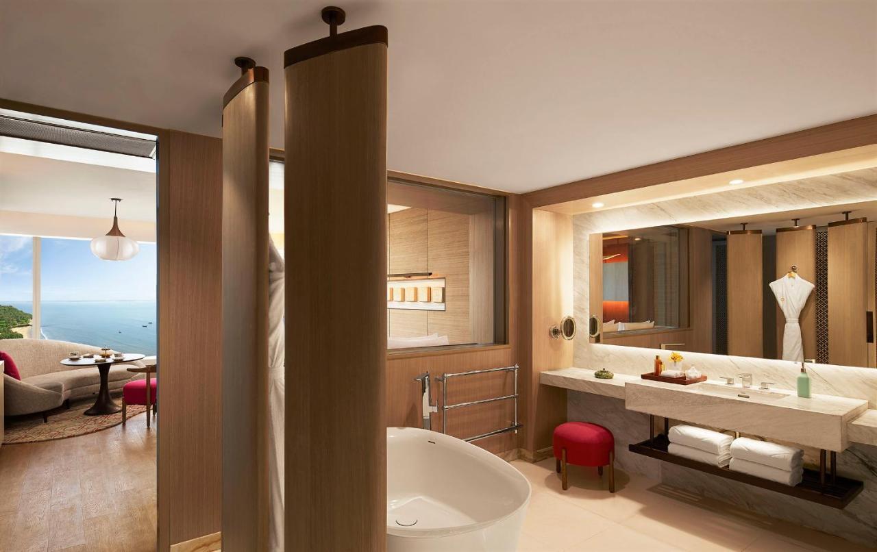 Taj Cidade De Goa Horizon, Goa ปณชี ภายนอก รูปภาพ Bathroom
