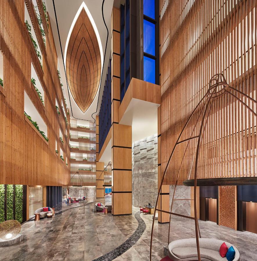 Taj Cidade De Goa Horizon, Goa ปณชี ภายนอก รูปภาพ The hotel's atrium